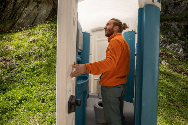 Best Construction site porta potty rental  in Pierre, SD